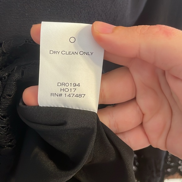 EUC Draper James Sarah Lace Dress Size 4 Solid Black Floral Tulip Sleeve… - Picture 5 of 8